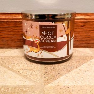 Bath and Body Works Hot Cocoa & Cream 3 Wick Candle